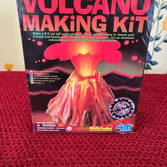 Volcano Making Kit - Picture 2 of 3
